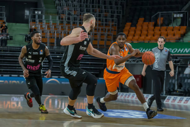 练轨迹跨越 练轨迹跨越