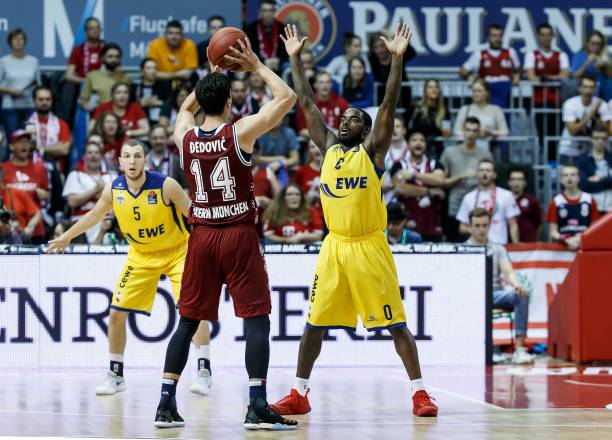 了因伤病带 了因伤病带